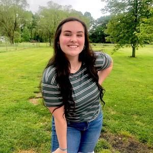 Meet your Posher, Makayla